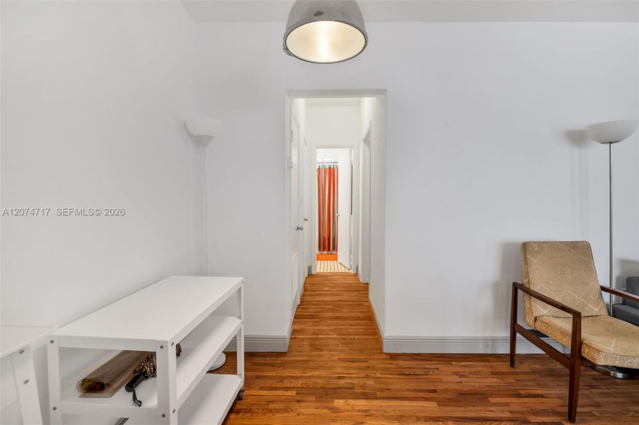 1551 Michigan Ave, Unit 12, Miami Beach, FL 33139 Photo