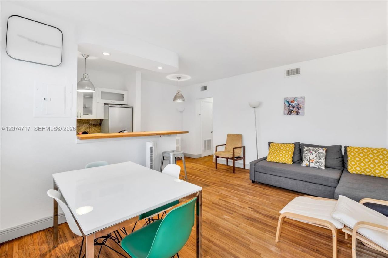 1551 Michigan Ave, Unit 12, Miami Beach, FL 33139 Photo