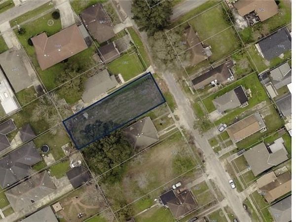 7628 BURKE Road, New Orleans, LA 70127