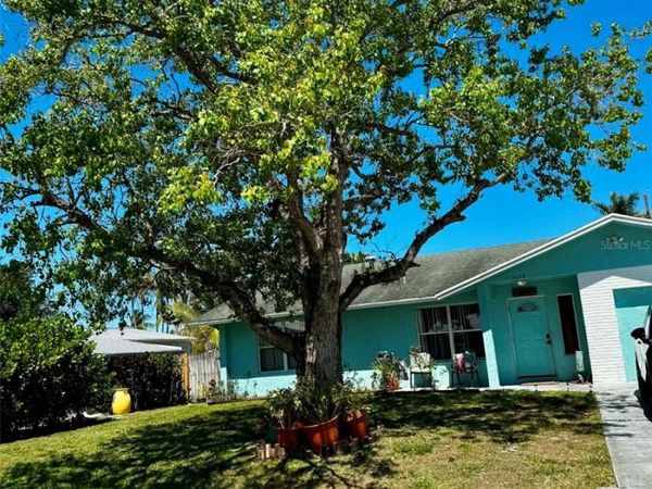5679 SE INDIGO AVENUE , STUART, FL 34997