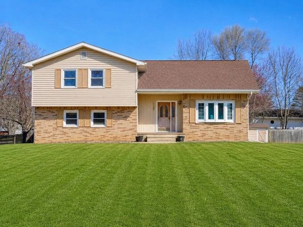 1190 Ferndale Road, Jackson, MI 49201