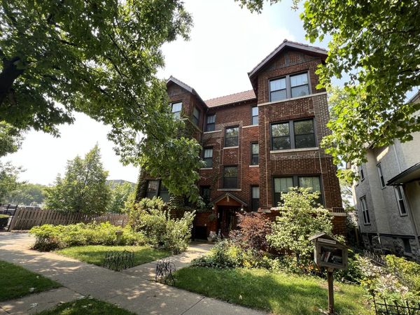 435 S Grove Avenue , Oak Park, IL 60302
