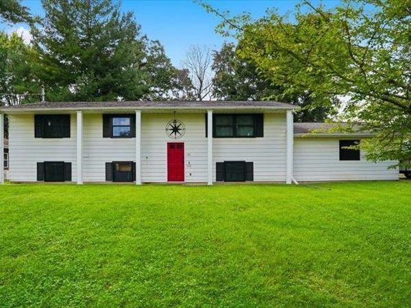 1021 Myrtle Avenue, DIXON, IL 61021