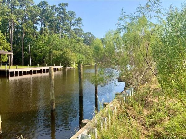 101 ISLAND Drive, Slidell, LA 70458