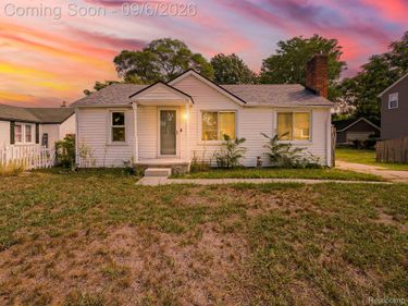 20380 Floral Street, Livonia, Mi 48152