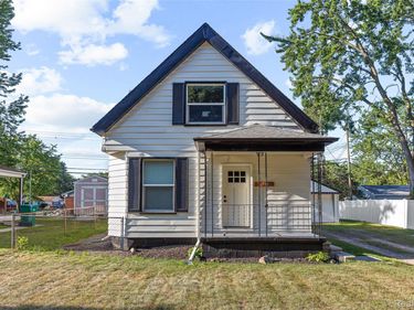 35025 Wick Road , Romulus, Mi 48174