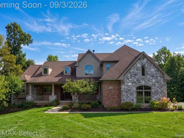10454 Heron Court, Tyrone Township, Mi 48430