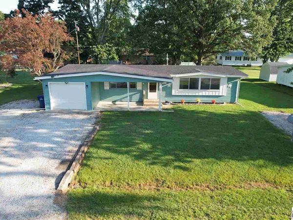 11466 N Westwood Drive, Farmersburg, IN 47850