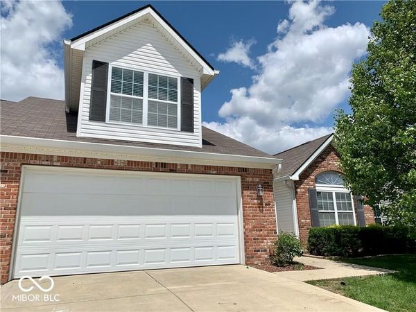 1350 Hamilton Drive , Greenwood, IN 46143
