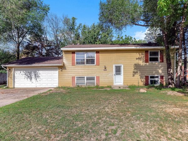 4383 Garden Trail , Eagan, MN 55123