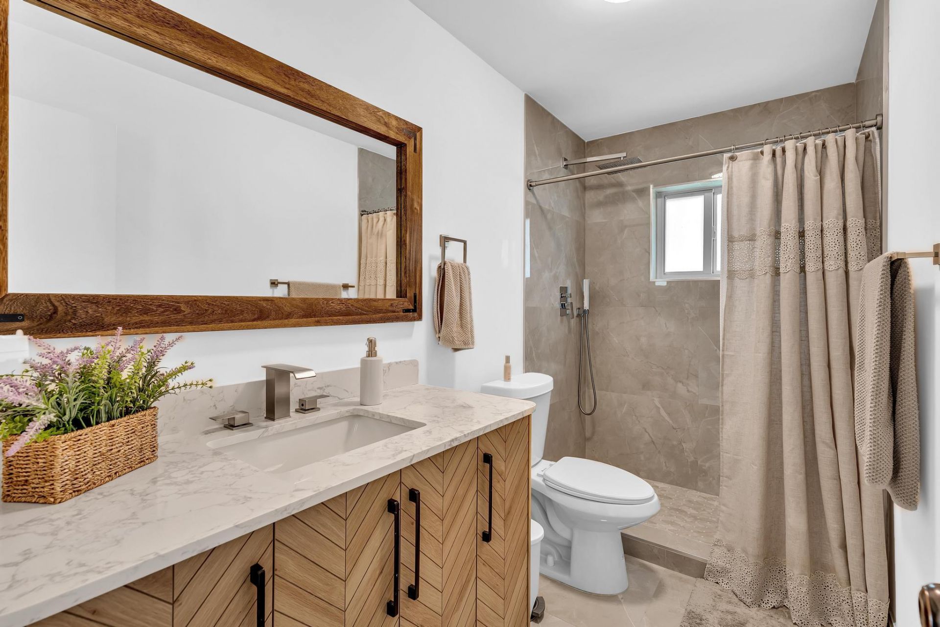 1530 NW 85th Avenue, Plantation, FL 33322 Photo