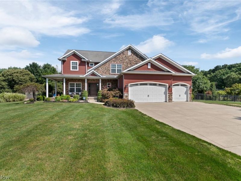 13345 Williamsburg Avenue NW, Uniontown, OH 44685 Photo 1