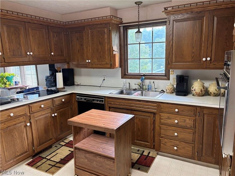8854 1st Street NE, Mineral City, OH 44656 Photo 11