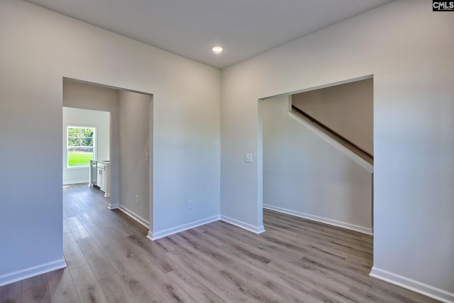 767 Samantha Street Photo 7