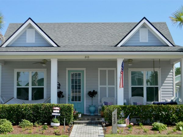 243 DAYDREAM Avenue , Yulee, FL 32097