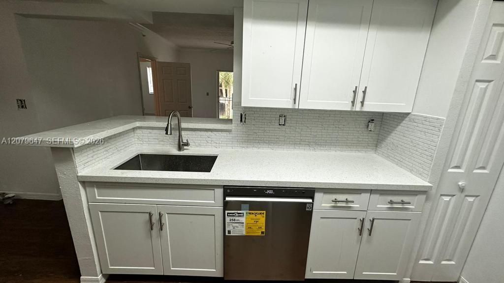 215 SW 117th Ter , Unit 14204, Pembroke Pines, FL 33025 Photo