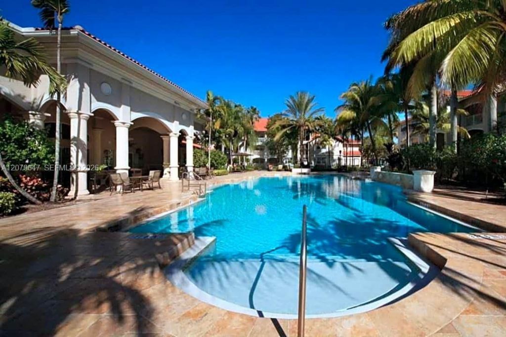 215 SW 117th Ter , Unit 14204, Pembroke Pines, FL 33025 Photo