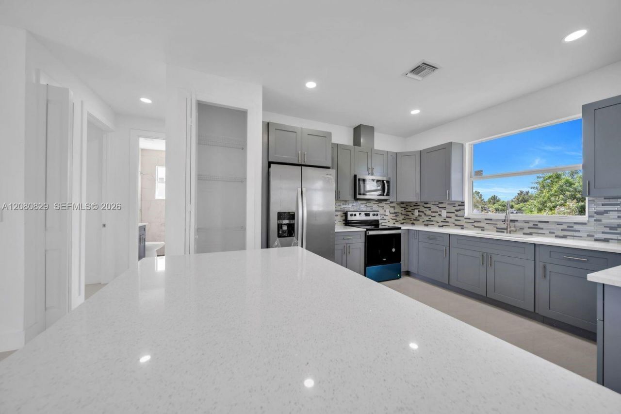 856 William Denver St, Lehigh Acres, FL 33974 Photo