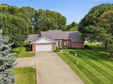 9425 Brenrick Drive, Piqua, OH 45356
