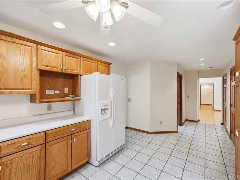 9425 Brenrick Drive, Piqua, OH 45356 Photo 17