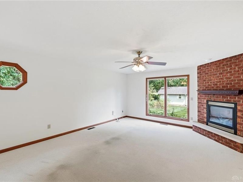 9425 Brenrick Drive, Piqua, OH 45356 Photo 19