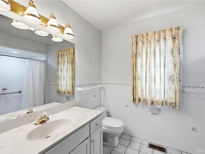 9425 Brenrick Drive, Piqua, OH 45356 Photo 28