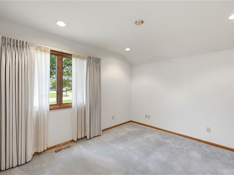 9425 Brenrick Drive, Piqua, OH 45356 Photo 33
