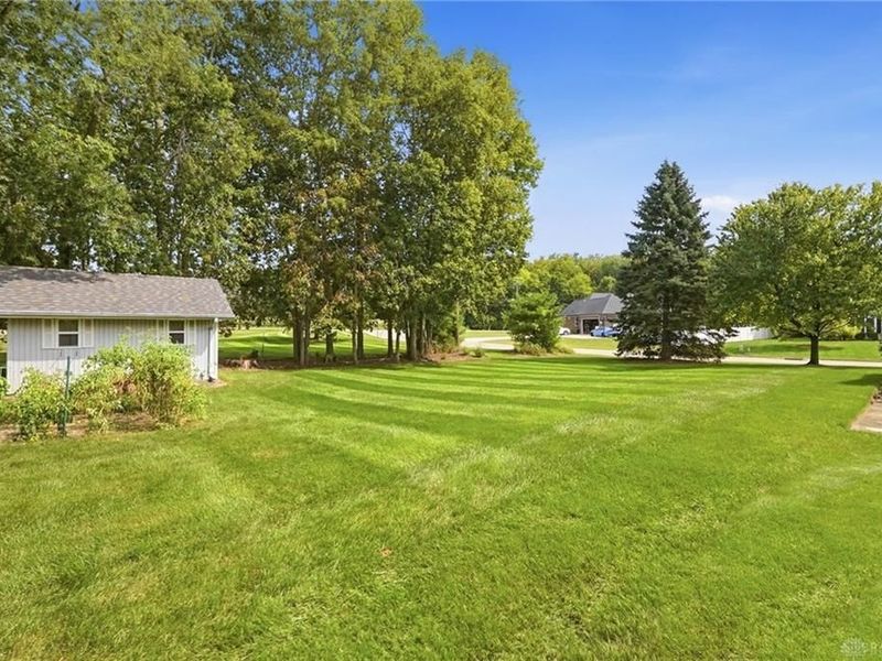 9425 Brenrick Drive, Piqua, OH 45356 Photo 43