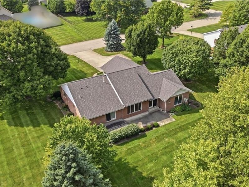 9425 Brenrick Drive, Piqua, OH 45356 Photo 5