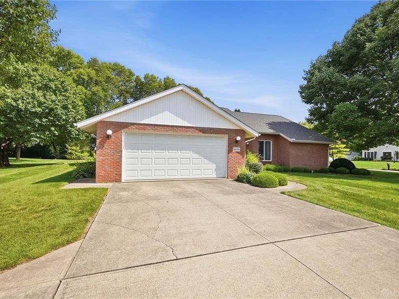 9425 Brenrick Drive, Piqua, OH 45356 Photo 9