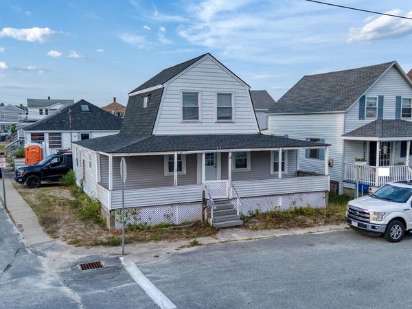 19 Dover Avenue, Hampton, NH 03842