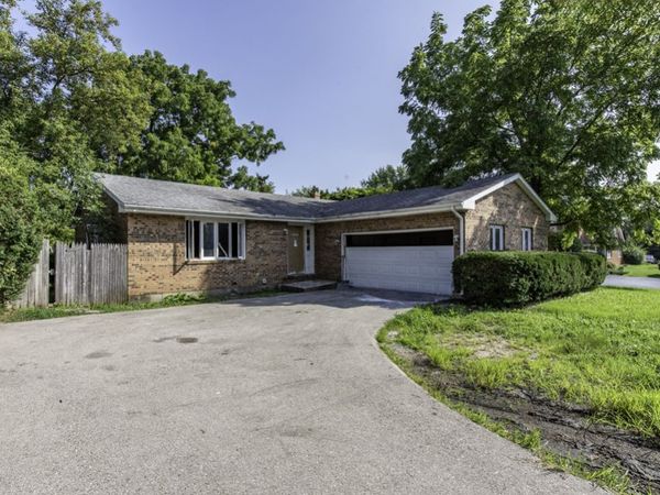 2337 N Sheridan Road , Waukegan, IL 60087