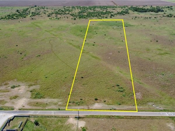 10.33 Midway Rd , Inez, TX 77968