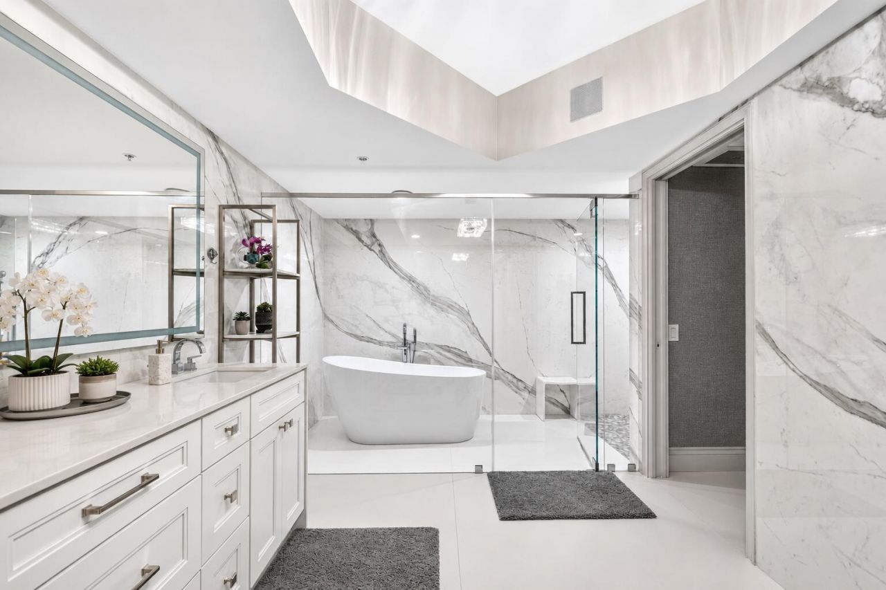 411 N New River Drive E, Unit V-2, Fort Lauderdale, FL 33301 Photo