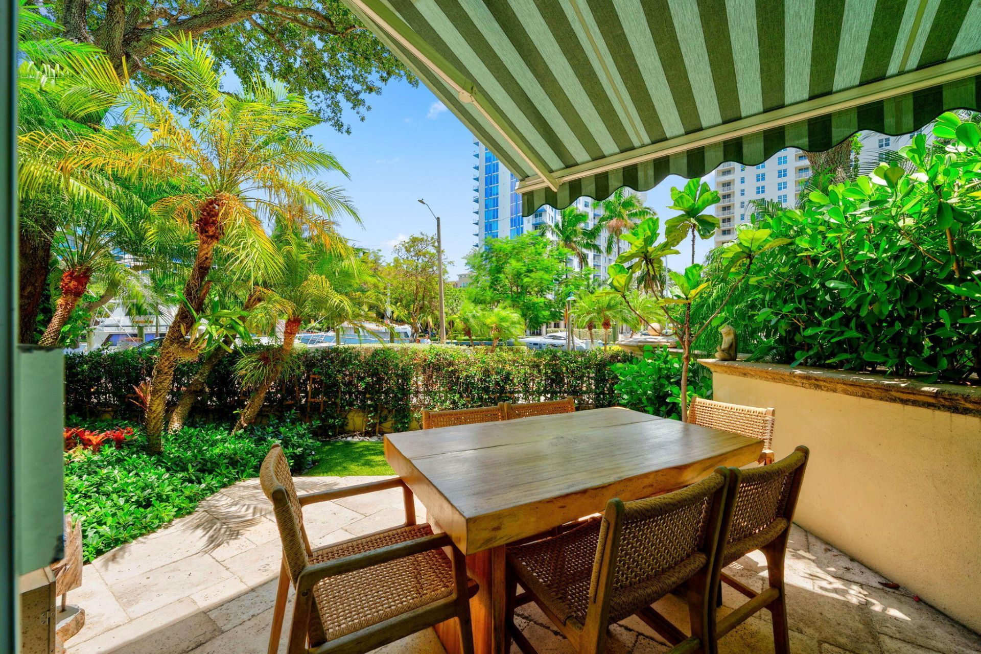 411 N New River Drive E, Unit V-2, Fort Lauderdale, FL 33301 Photo
