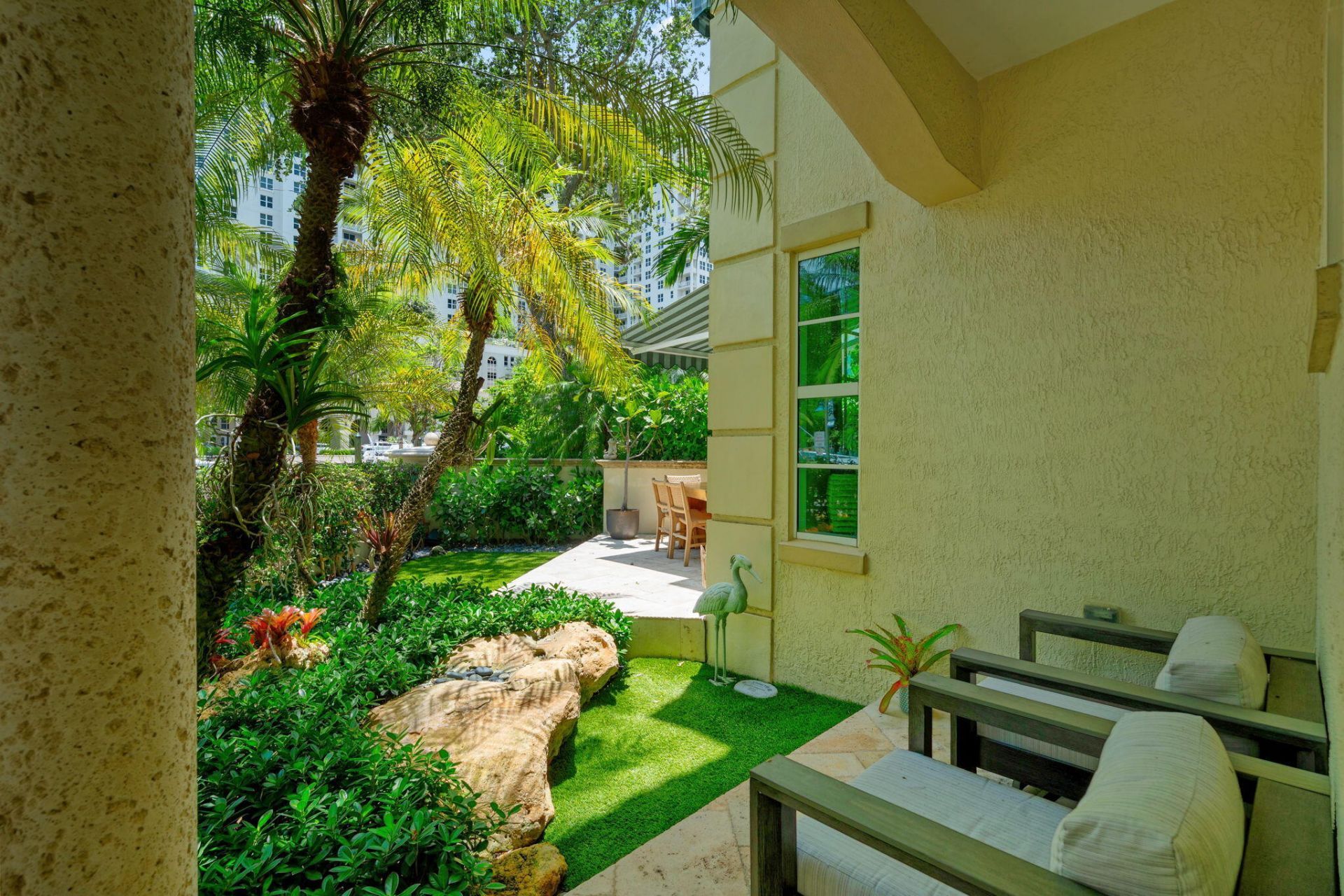 411 N New River Drive E, Unit V-2, Fort Lauderdale, FL 33301 Photo