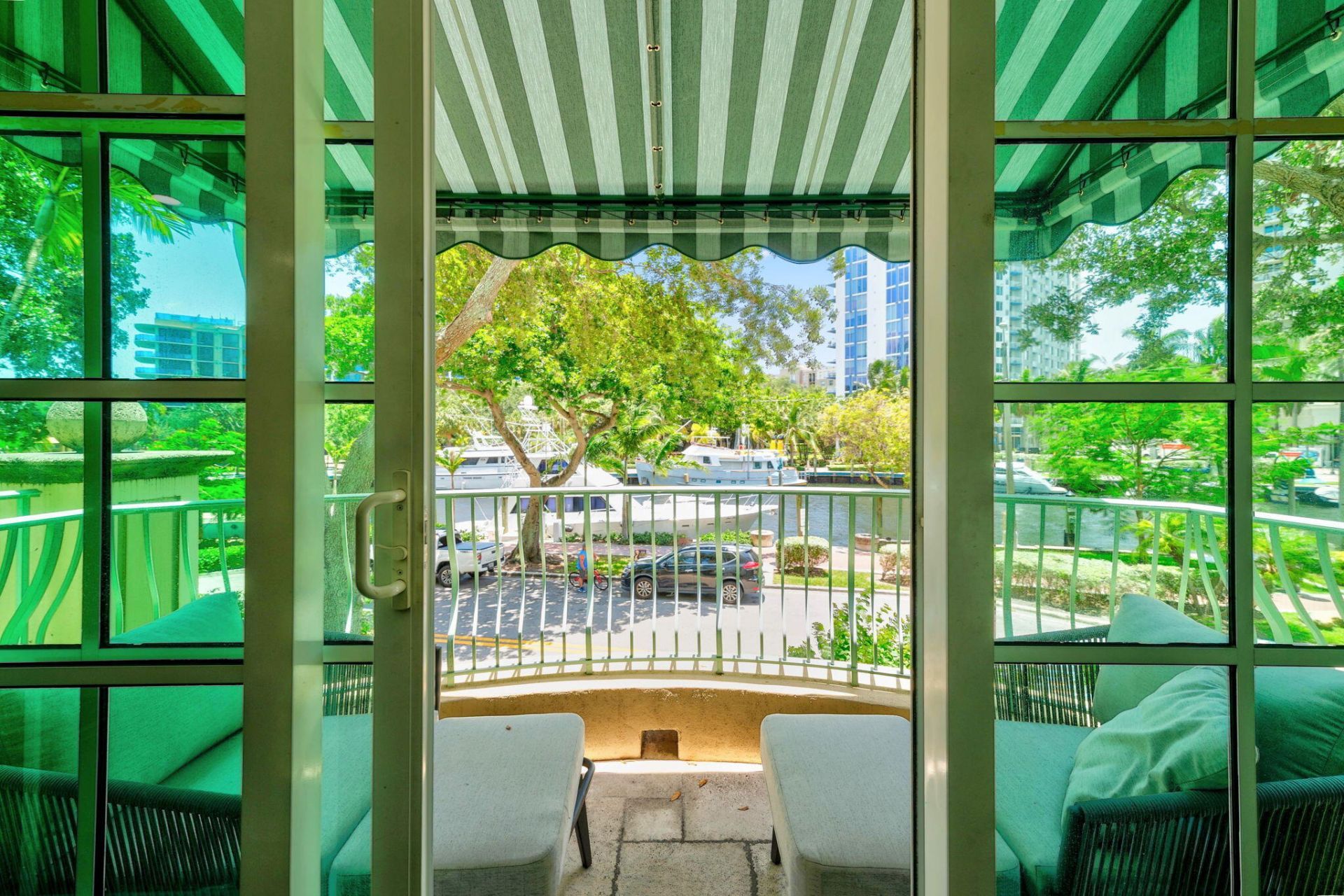 411 N New River Drive E, Unit V-2, Fort Lauderdale, FL 33301 Photo