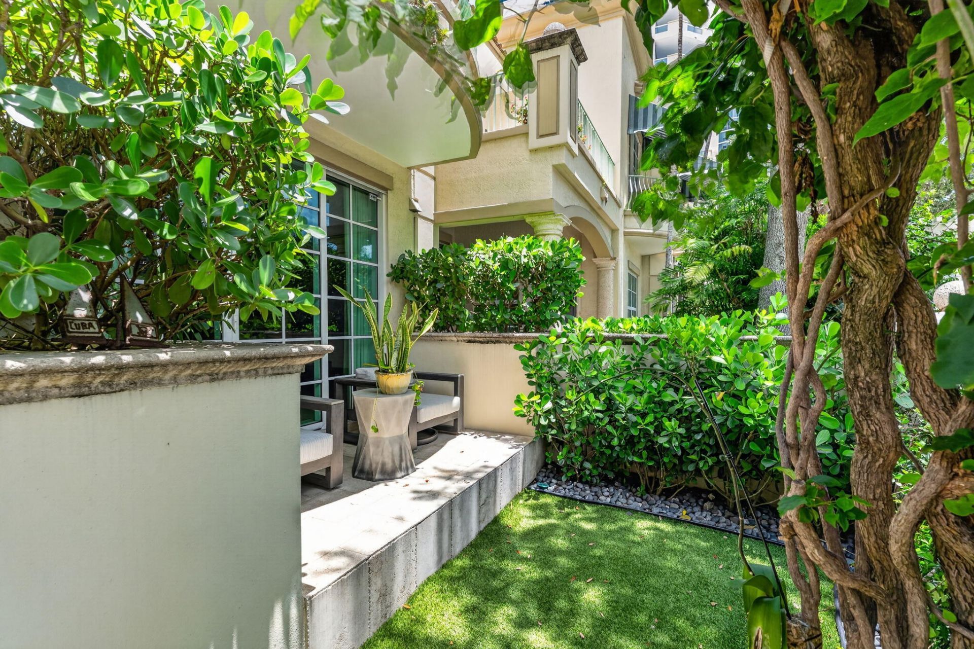 411 N New River Drive E, Unit V-2, Fort Lauderdale, FL 33301 Photo
