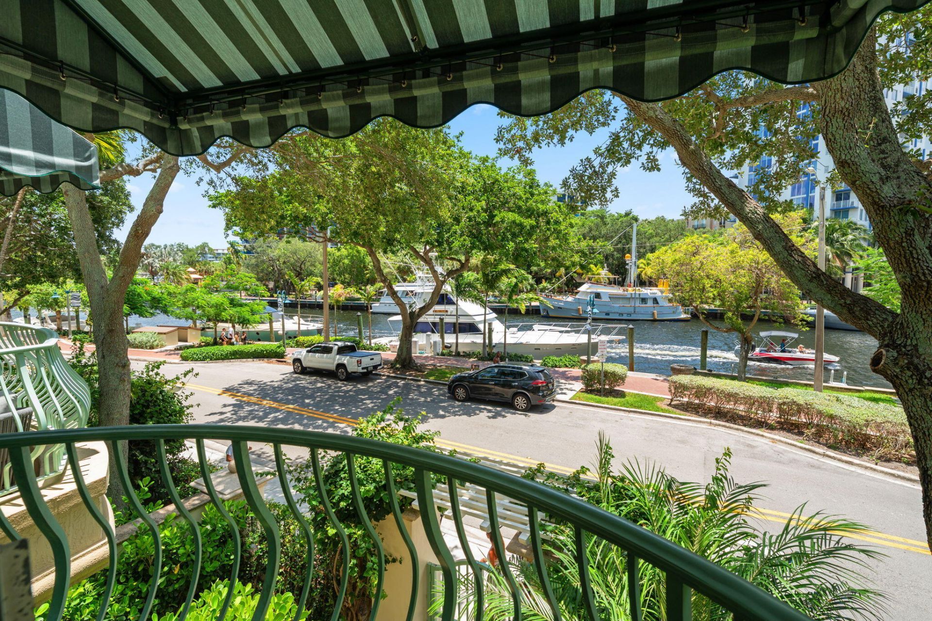 411 N New River Drive E, Unit V-2, Fort Lauderdale, FL 33301 Photo