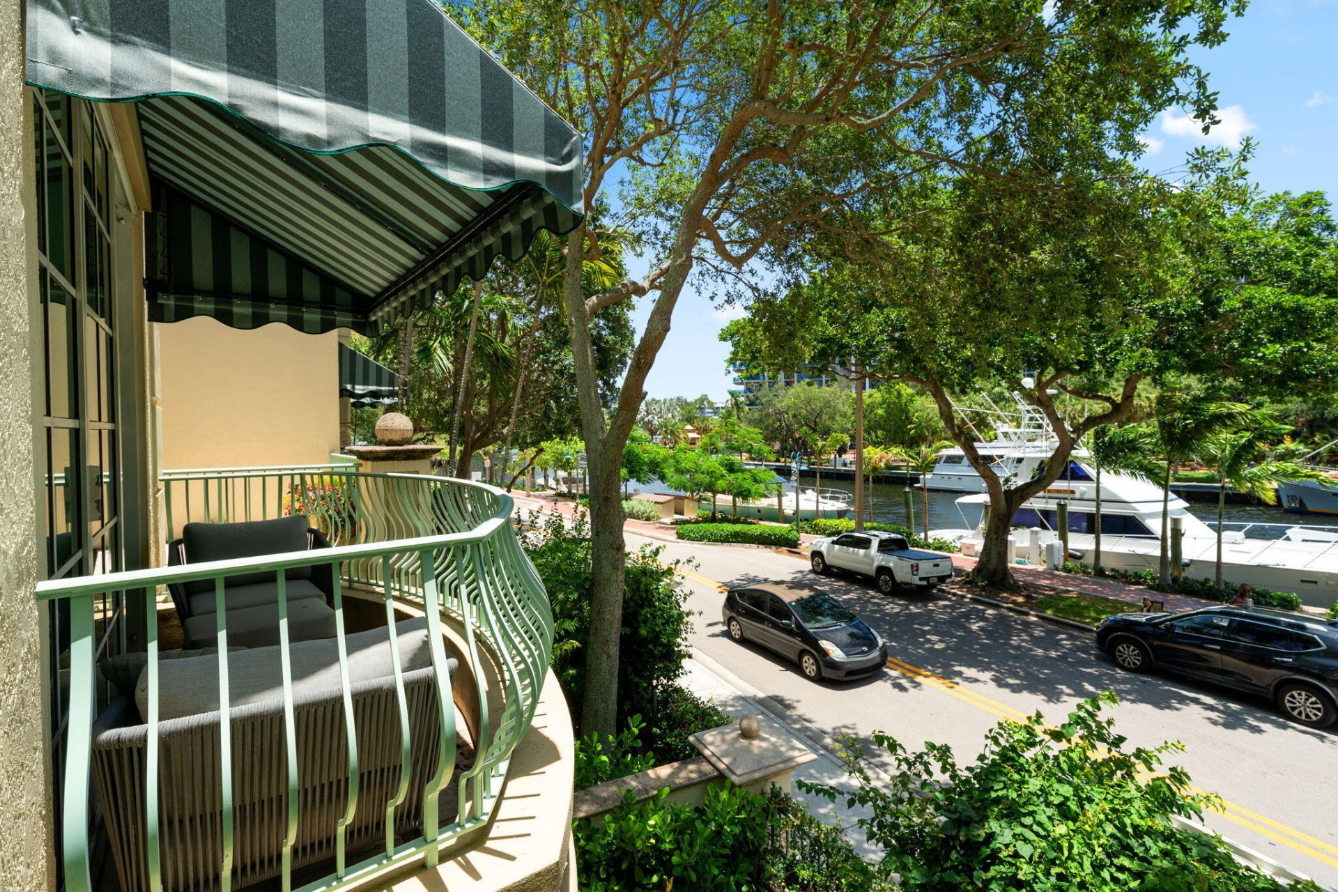 411 N New River Drive E, Unit V-2, Fort Lauderdale, FL 33301 Photo