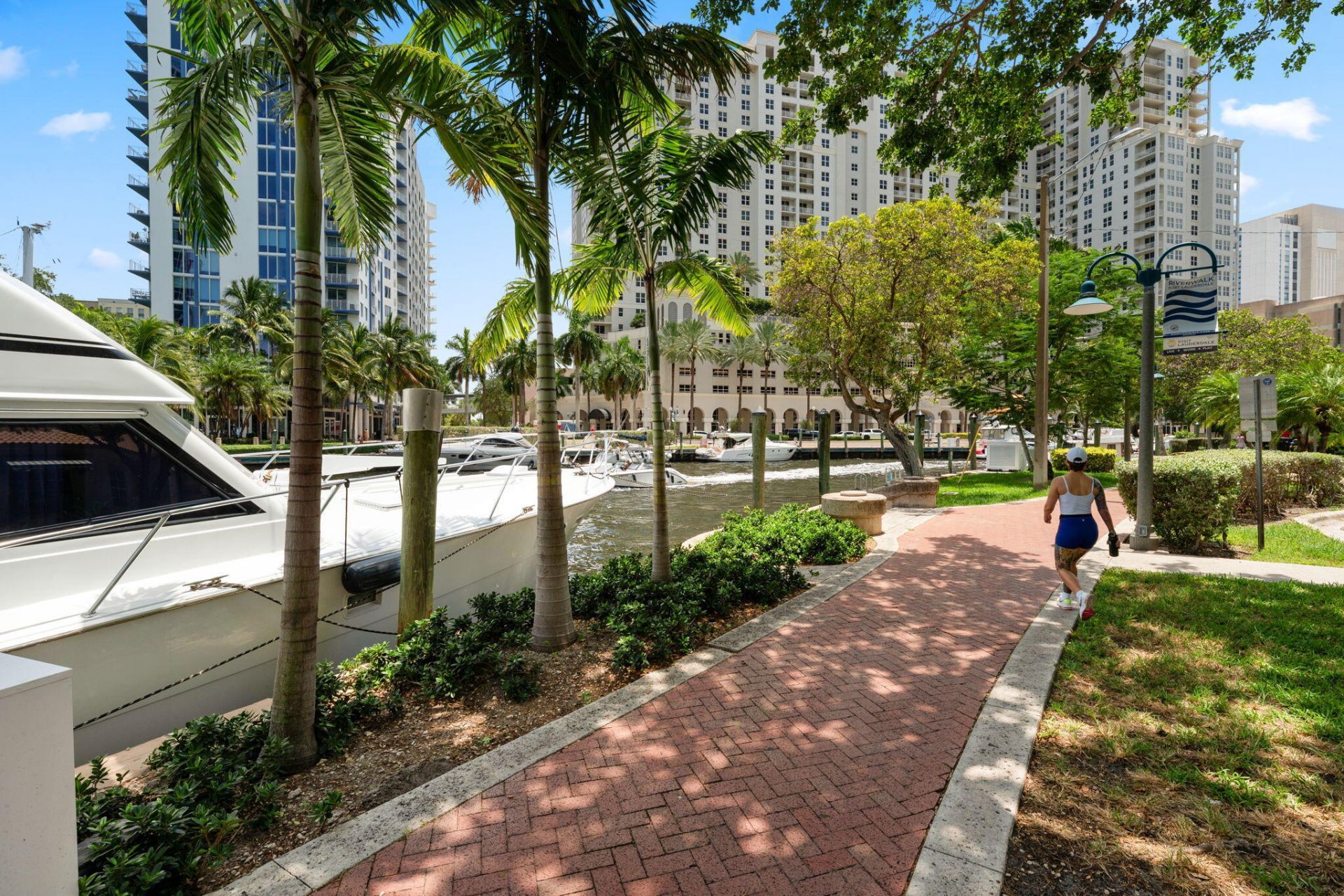 411 N New River Drive E, Unit V-2, Fort Lauderdale, FL 33301 Photo