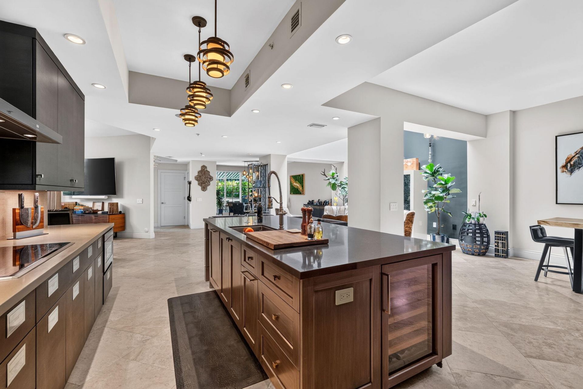 411 N New River Drive E, Unit V-2, Fort Lauderdale, FL 33301 Photo