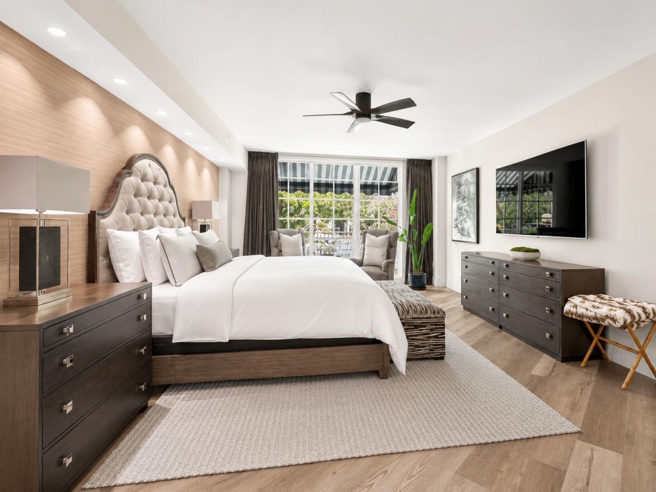 411 N New River Drive E, Unit V-2, Fort Lauderdale, FL 33301 Photo