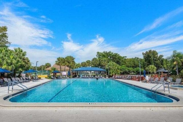 10110 Cedar Point Boulevard, Unit 203, Boynton Beach, FL 33437 Photo