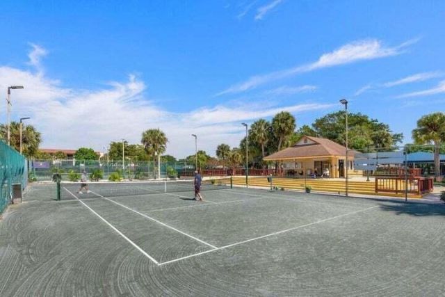 10110 Cedar Point Boulevard, Unit 203, Boynton Beach, FL 33437 Photo