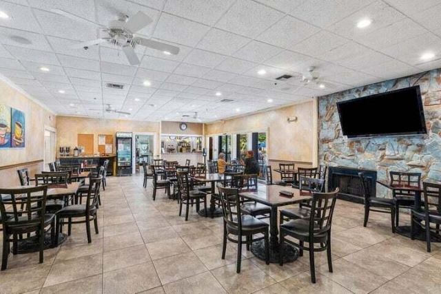 10110 Cedar Point Boulevard, Unit 203, Boynton Beach, FL 33437 Photo