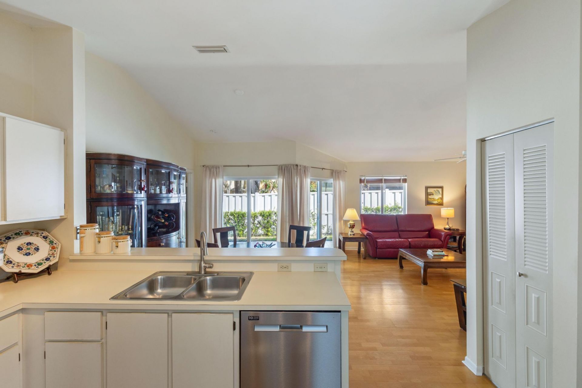 9822 NW 2nd Court, Plantation, FL 33324 Photo