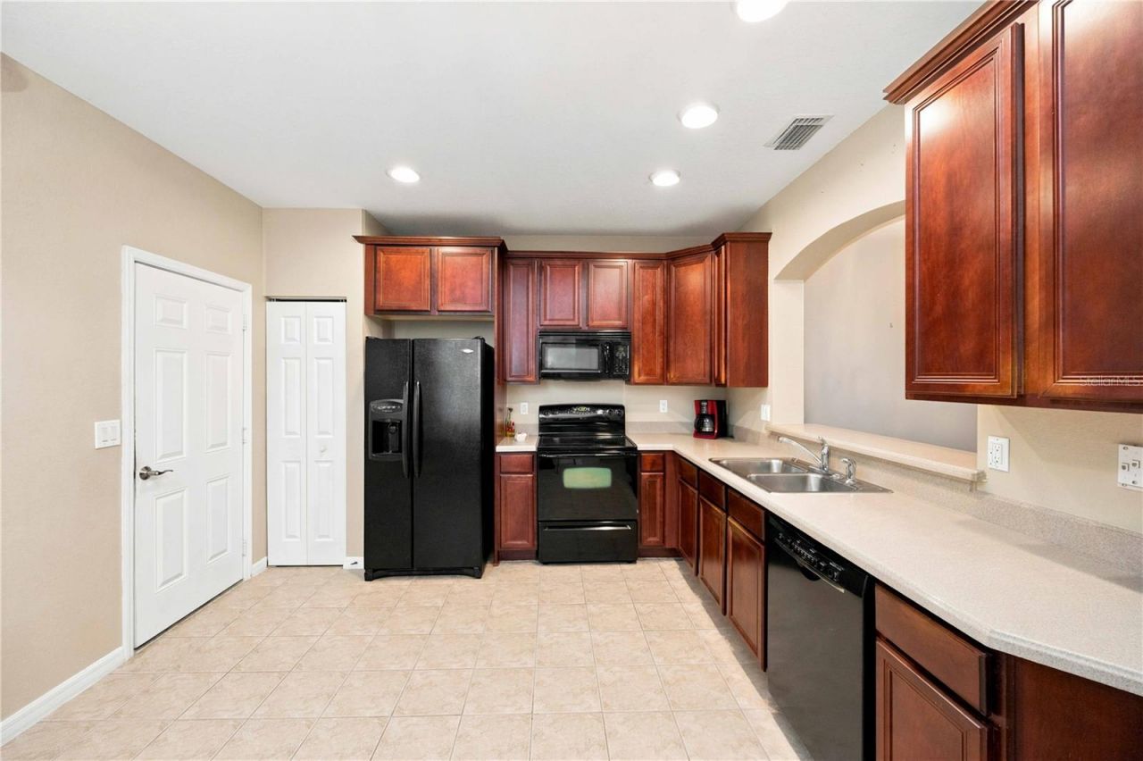 3372 Dandolo Circle, Unit 15, Cape Coral, FL 33909 Photo