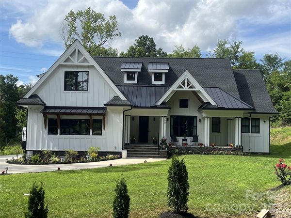 900 Houston Heights Road, Charlotte, NC 28262
