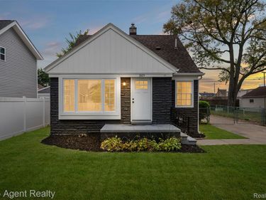 3323 Gardner Avenue, Berkley, Mi 48072